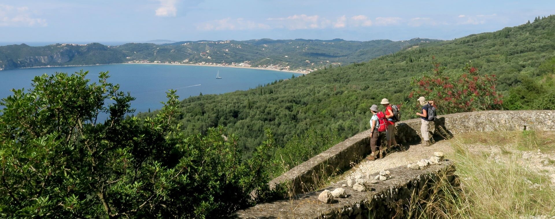 Descente Baie Agios Georgios - Grèce