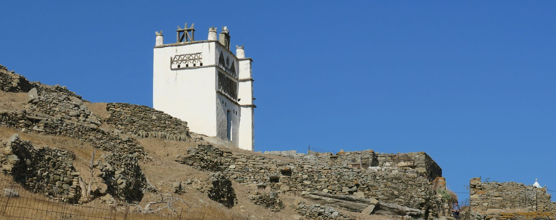 Pigeonnier traditionnel sur la colline - île de Tinos - Cyclades, Grèce