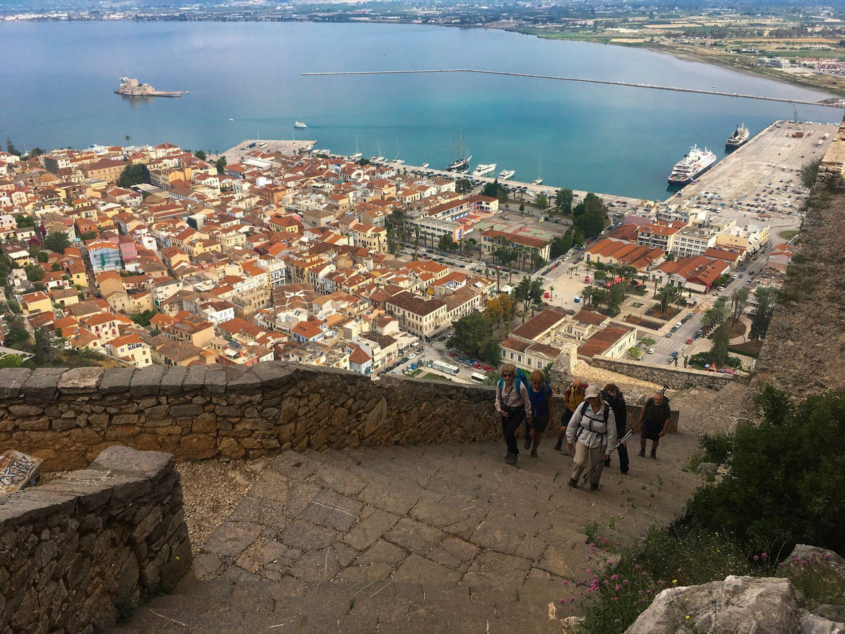Vue sur la vieille ville et le Bourtzi - Nauplie - Péloponnèse - Grèce